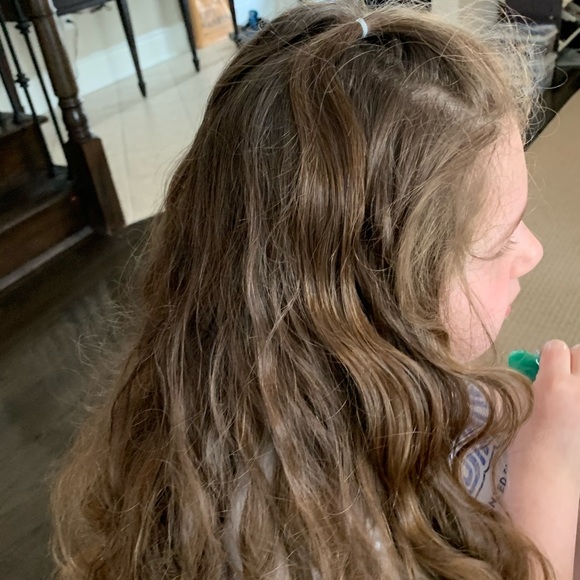 Meet your Posher, Antoinette - Picture 1 of 1